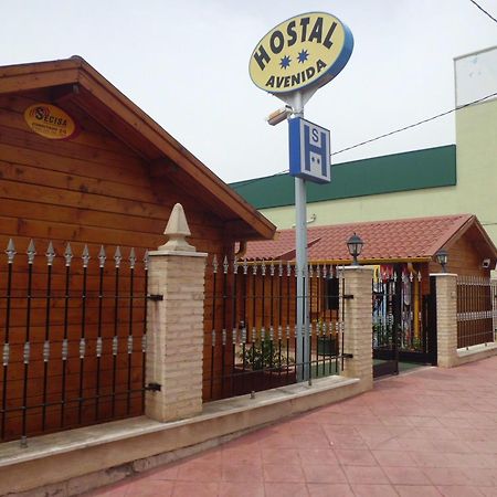 Hostal Gran Avenida Таранкон Экстерьер фото